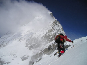 Record-Breaking Climber KILLED — Avalanche Claims 10