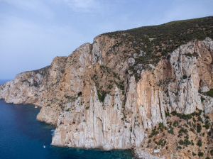 Five Teens KILLED — Car Tumbles Down Cliff