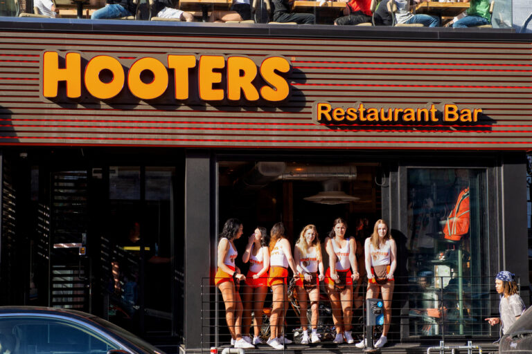 The Rise and Fall of Hooters: Navigating Financial Struggles and Cultural Controversies in American Dining