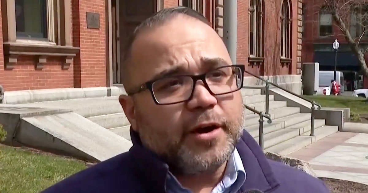 Featured image related to Massachusetts Republican lieutenant governor candidate suspends campaign after OUI arrest