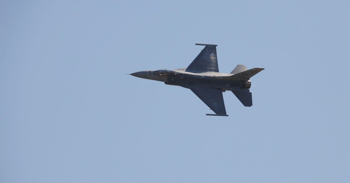 Featured image related to Fighter jets intercepted plane violating airspace over Cincinnati as Trump spoke at rally near